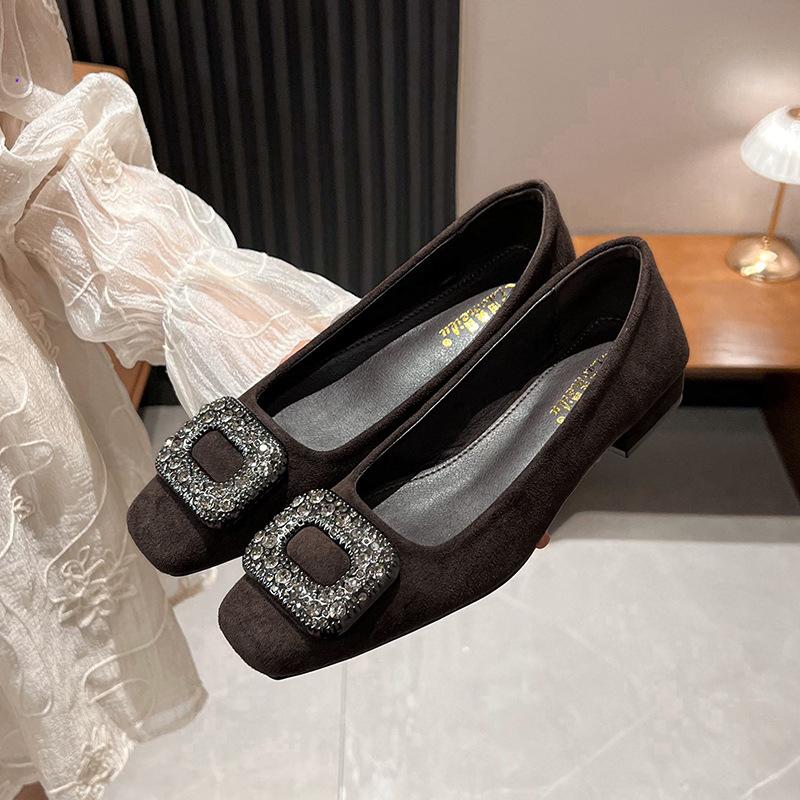 

Square head thick heel high heels women s rhinestone square buckle single shoes women s temperament French suede sole heel large size single shoes wom 43 темно-коричневого