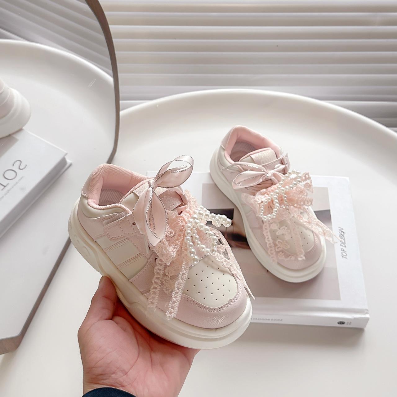 

Обувь для девочек детские кеды 2025 новая весенняя повседневная маленькая белая обувь принцесса мягкая подошва студенческая обувь 26