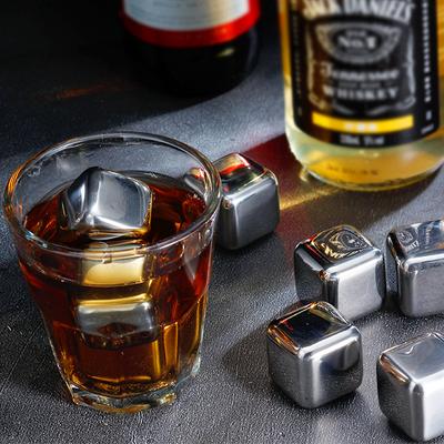 12 Stück Wiederverwendbare Whiskey-Steine Edelstahl-Eiswürfel Schnellgefrierende Weinkühlsteine Bierkühlsteine Party-Bar-Zubehör