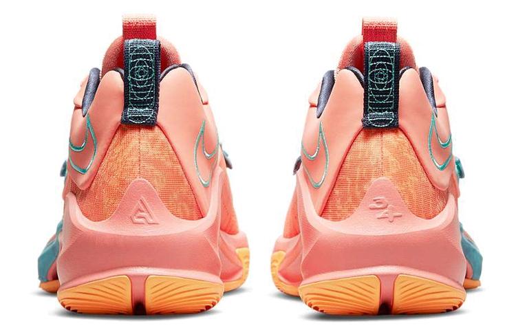Nike Zoom Freak 3 Ep 'Stay Freaky' DA0695-600