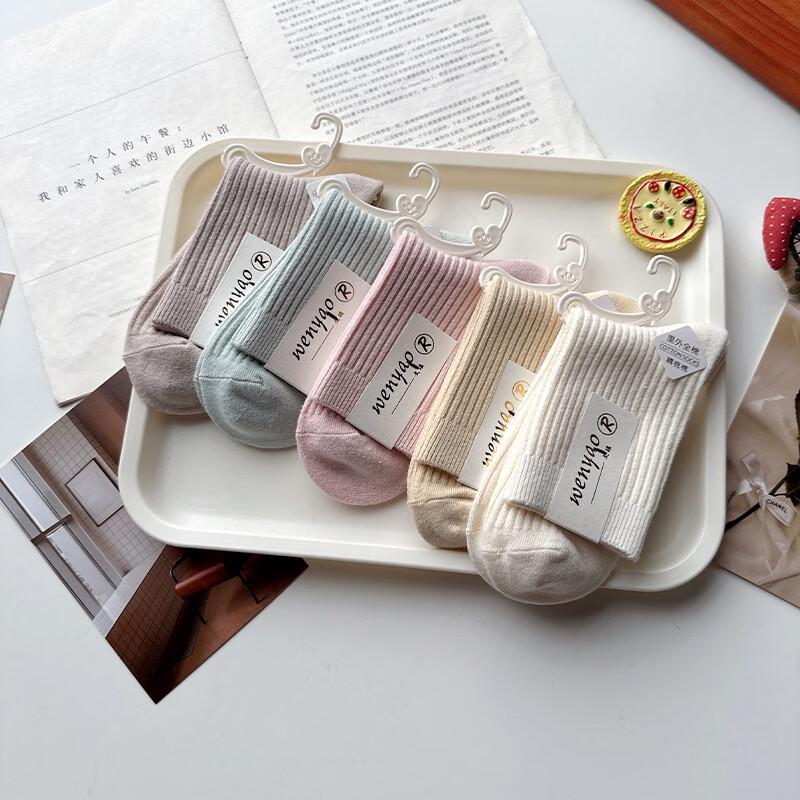 

Wenyao Women s Mid-Calf Cotton Socks