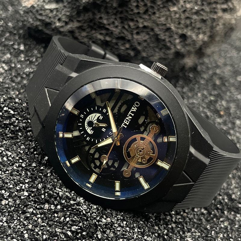 Men's Blue Light Silicone Strap Quartz Sports Watch in New Fashion Trend