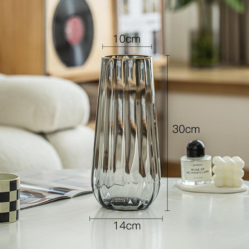 Elegant Small Glass Vase for Fresh Flowers - Perfect for Living Room or Dining Table Decor