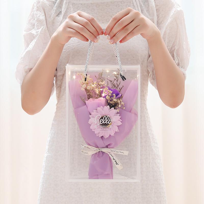 

Подарки на День учителя Подарочная коробка с переносным букетом Креативные подарки Гвоздики Мыльные розы День святого Валентина Сухоцветы оптом