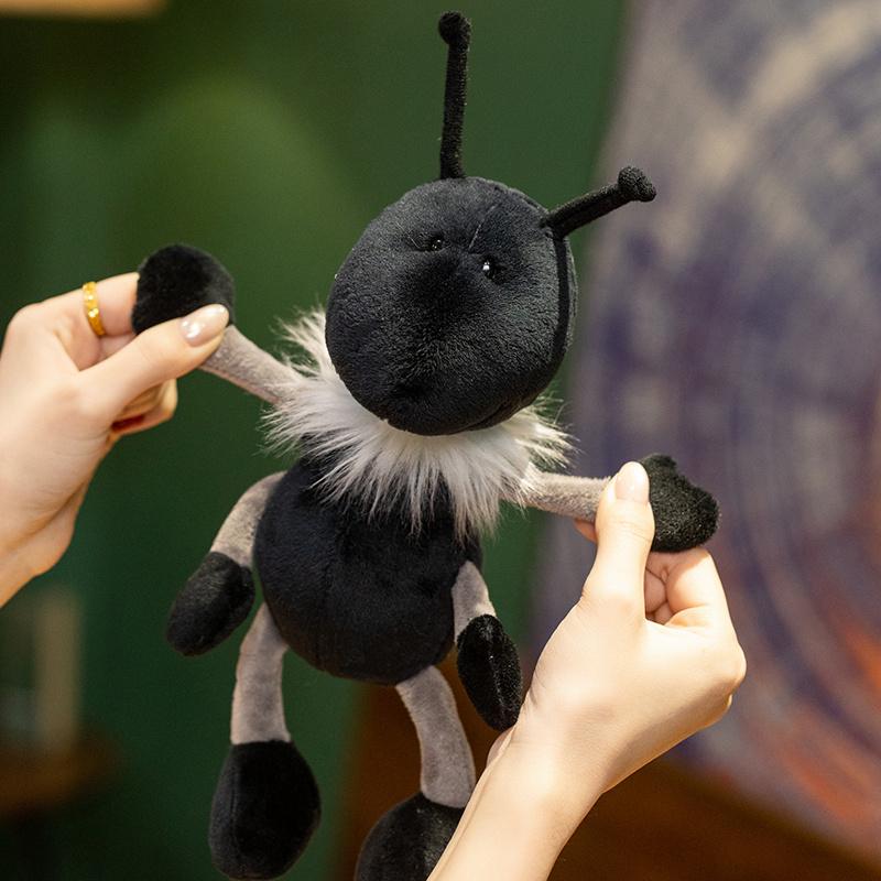 Heiß Kuschelig Schwarze Ameise Plüschtiere Weiche Weiße Flauschige Hals Brust Dekoration Entzückende Simulierte Insektenpuppen Heim Begleiter Geschenke Für Mädchen