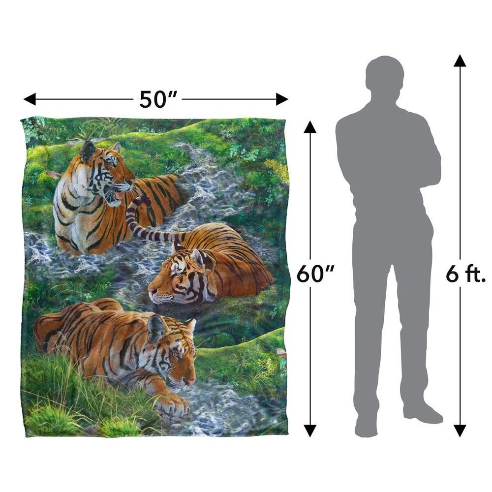 JQ Licensing Silky Tiger Supersoft Blanket