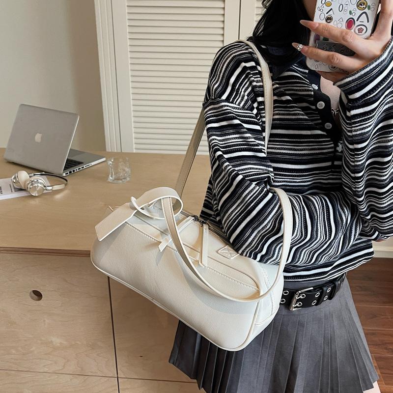 New Versatile Women's Bag Large Capacity Handbag Commuter Shoulder Bag