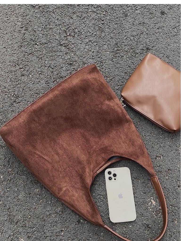 Women's Large Capacity Retro Frosted Shoulder Bag, 2023 Autumn/Winter Collection – Versatile Mother-Child Bucket Style