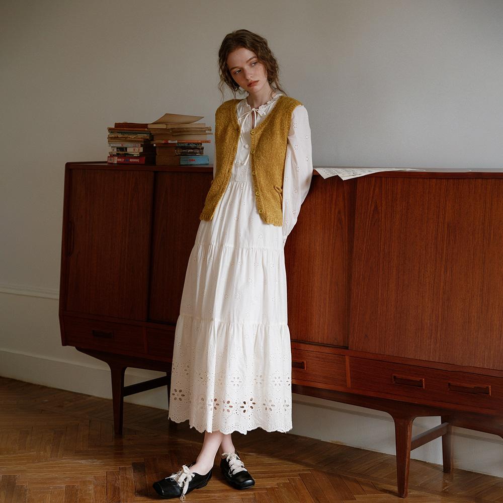 CEST MOIDEW Cest_Little V-Neck Embroidery Dress