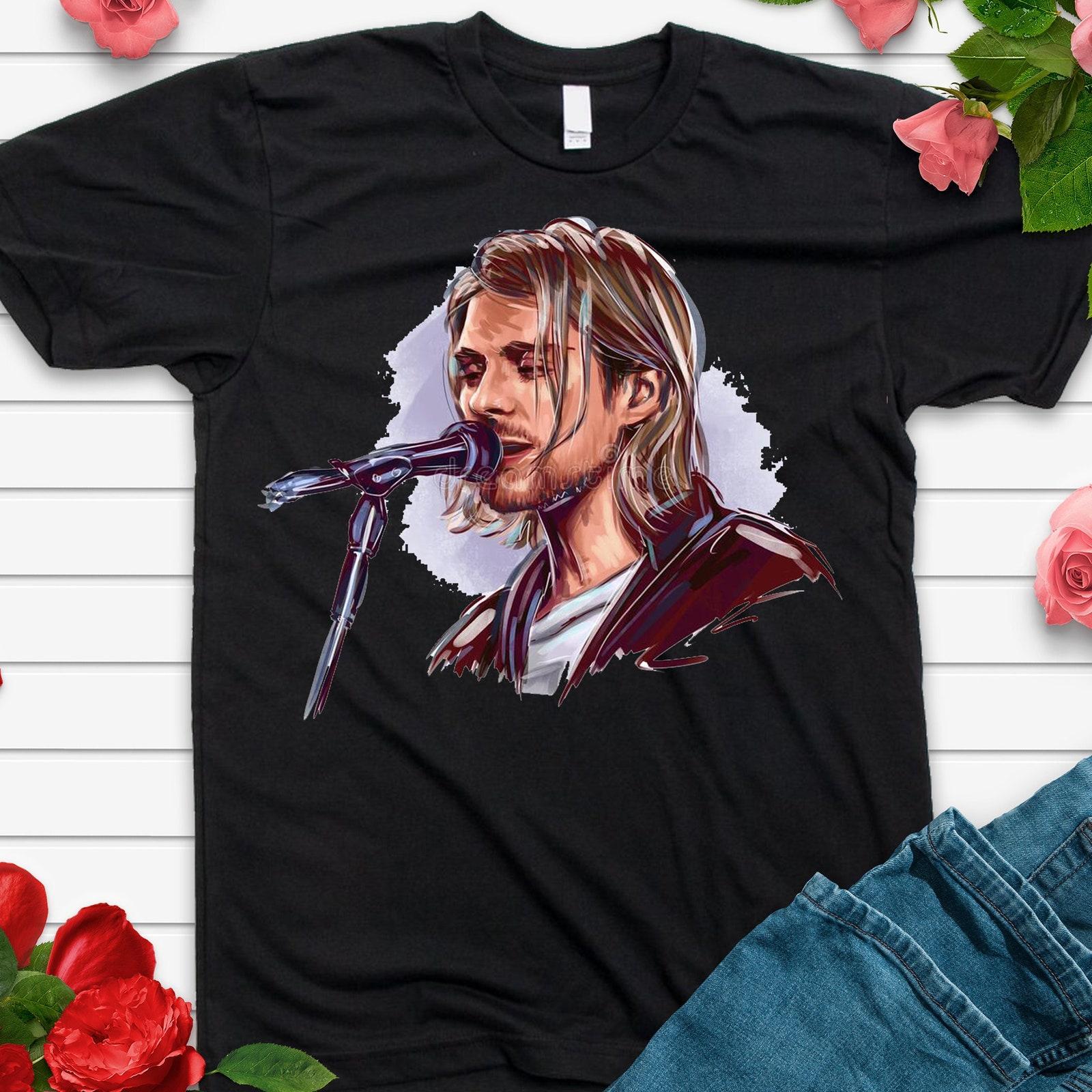 Shirt    Kurt  Cobain  Homage     Unisex T-Shirt S