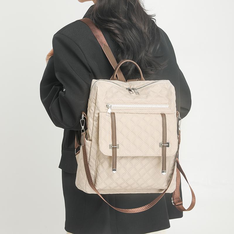 Quilted Women's Large Capacity Outdoor Backpack