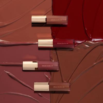 Petal Touch Plumping Lip Velour