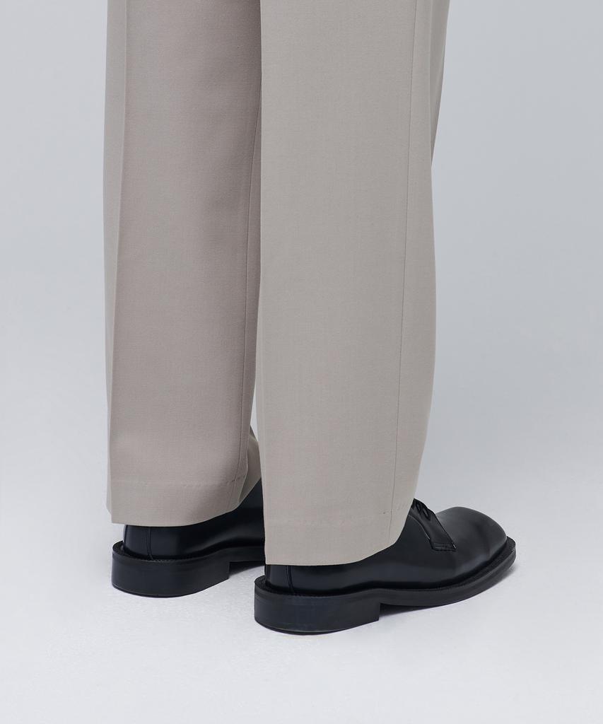 Musinsa Standard Real Wide Belted Slacks [Light Beige]