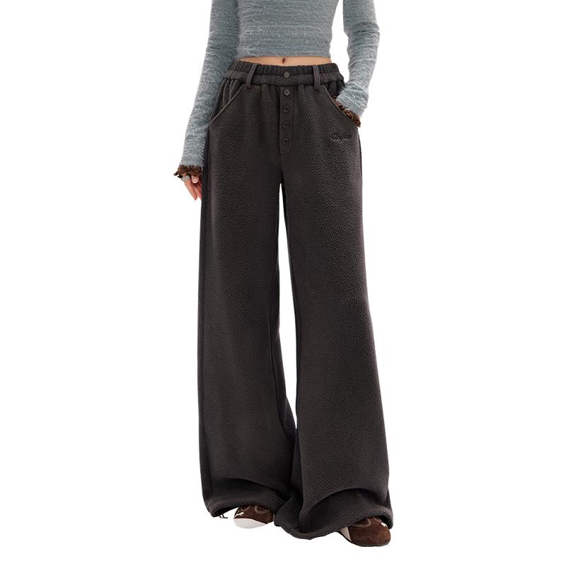 UNIFREE Women s Velvet Lined Mid-Rise Straight Jeans M