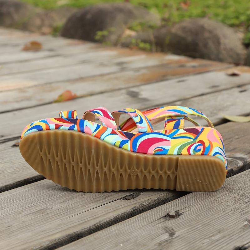 Fashion Fashion Thick Soled Woman Shoes 2025Summer New Round Toe Flat Shoe Simple Versatile Women's Sandals Anti Slip Women Flat Sandals