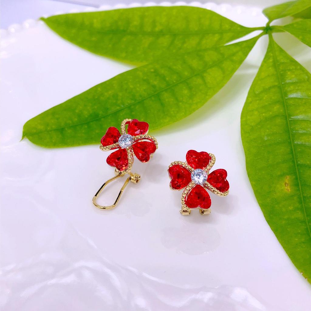 Exquisite Red Four-Leaf Flower Zircon Ear Cuffs - Perfect for New Year Celebrations