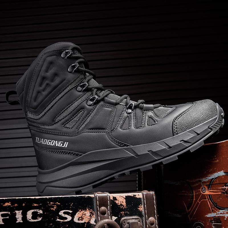 Fashion New Outdoor Mens Ultra-light Mid-Calf Boots Wear-resistant High-top Shoes Desert Mountaineering Boots Versatile Male Ankle Botas