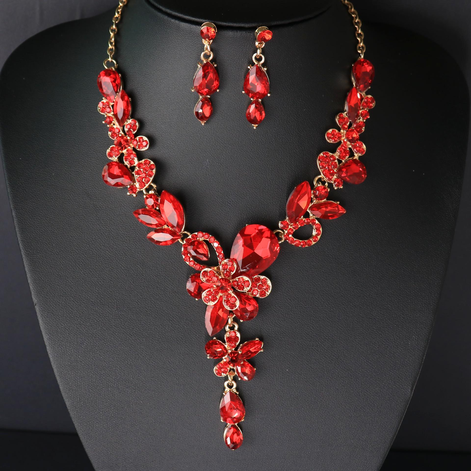 

Товар Серьги Комплект Цепочка 2-х Части Кристалл Стеклянный Сплав Платье Аксессуары Женское Ожерелье ярко-красный