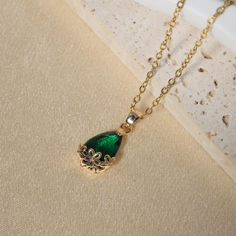 Simple Water Droplets Pendant Necklaces for Women Zirconia Necklace Wedding Party Jewelry Accessories