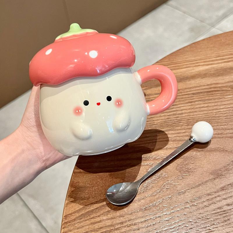 Girly Heart Birthday Gift Cute Strawberry Mark Water Cup Couple Ceramic Cup with Lid Spoon Office Coffee Cup