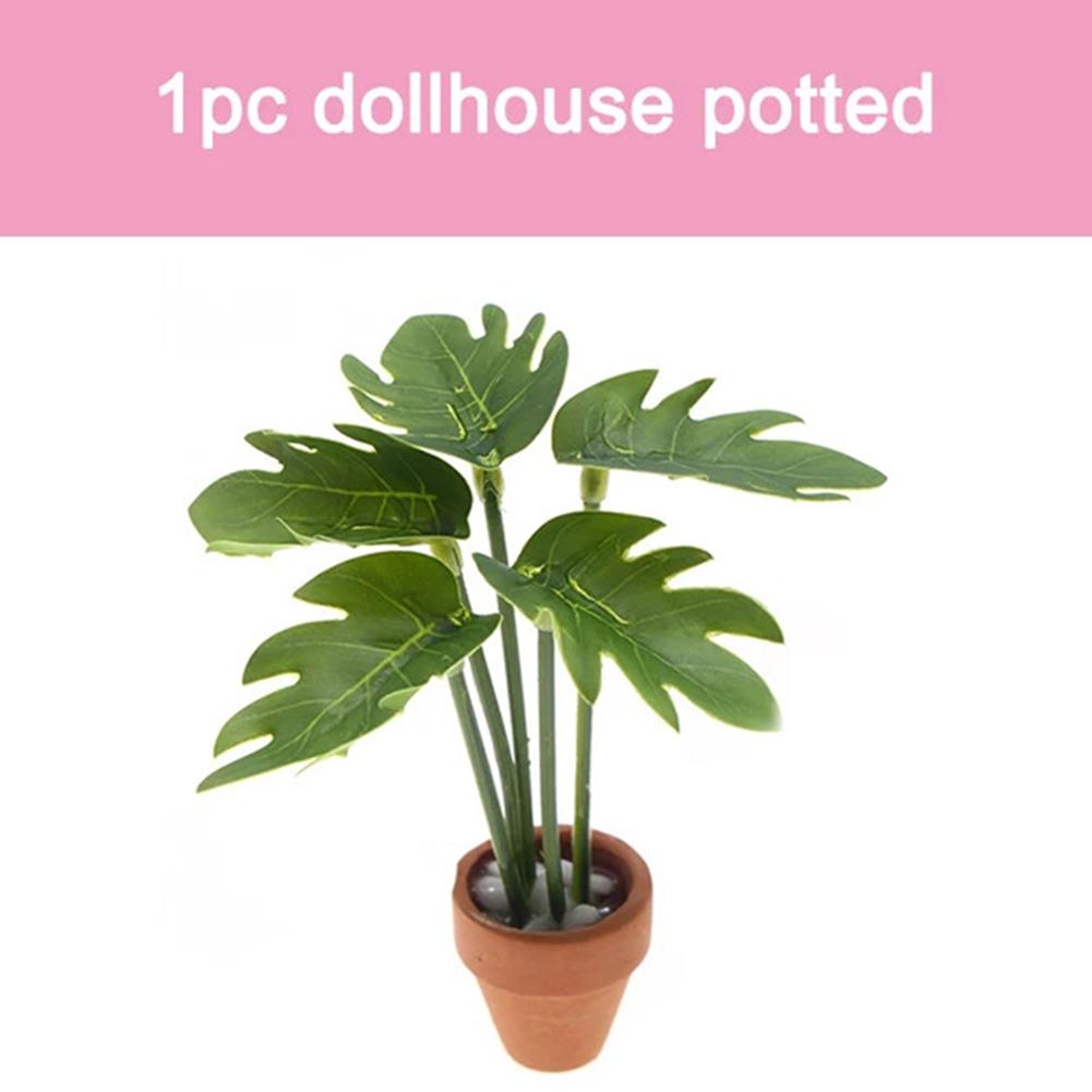 Decorative miniature artificial green plant potted for living room bedroom office landscape scenes with plastic material