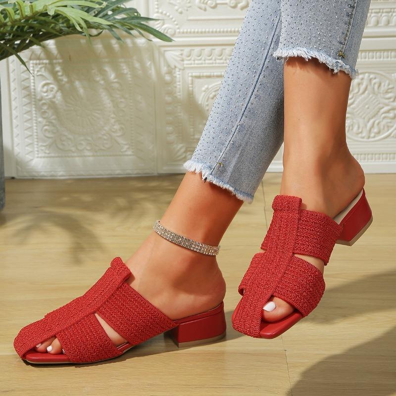 Fashion Summer New Plus Size Kitten Heel Block Heel Flying Weave Outside Wear Sandals and Slippers Women's Casual Baotou Women's Shoes