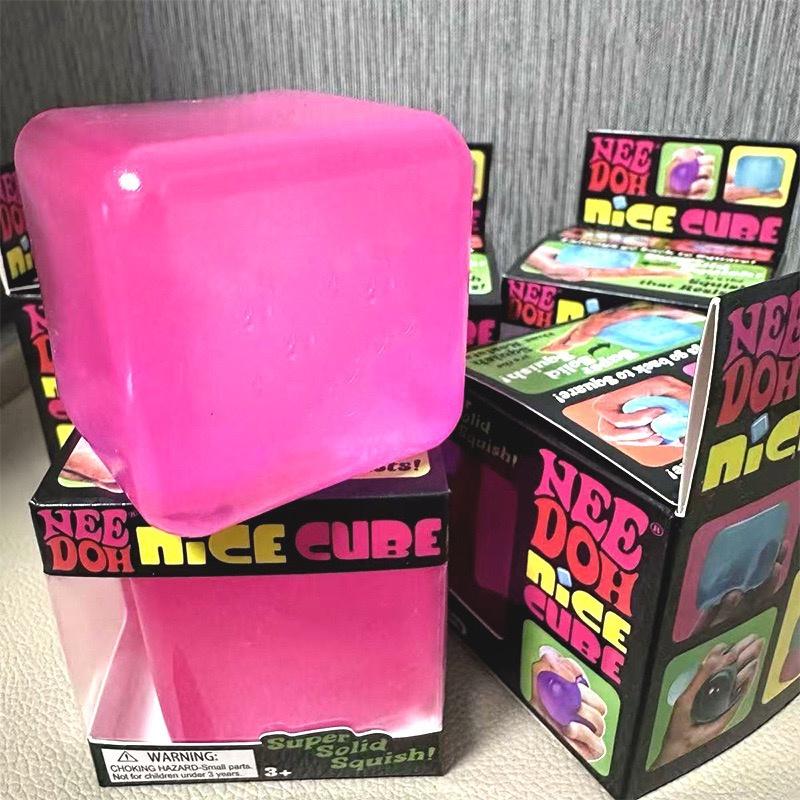 Needoh Mini Nice Ice Baby Taglia Piccola Cubo Super Berg Giocattolo da Spremere Rilascio Lento dello Stress per Ansia Autismo Gioco Sensoriale