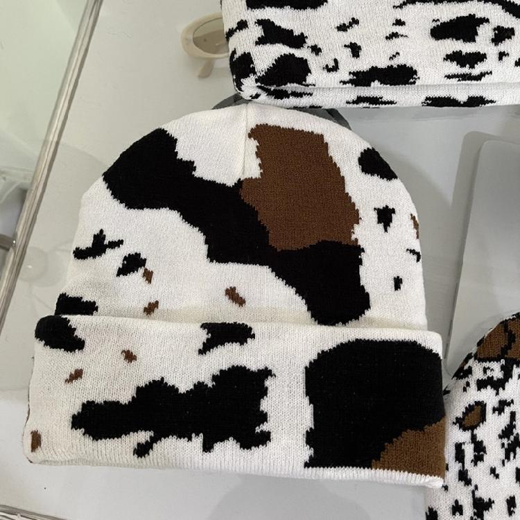 Halloween Knitting Cow Pattern Soft Unisex Hat Adult Outdoors for Ski Cycling