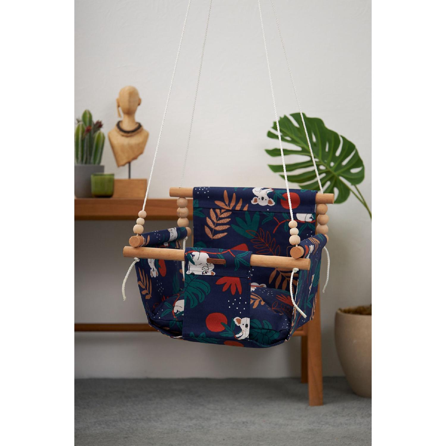 

Natural Cotton Fabric With Koala Patterned чистий