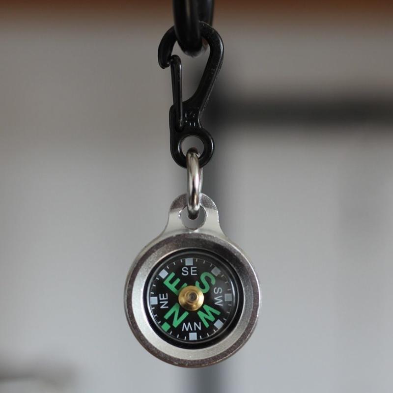 Mini Aluminum Alloy Compass Keychain Pendant Outdoor Hiking Camping Mini Portable Compass Bag Charm
