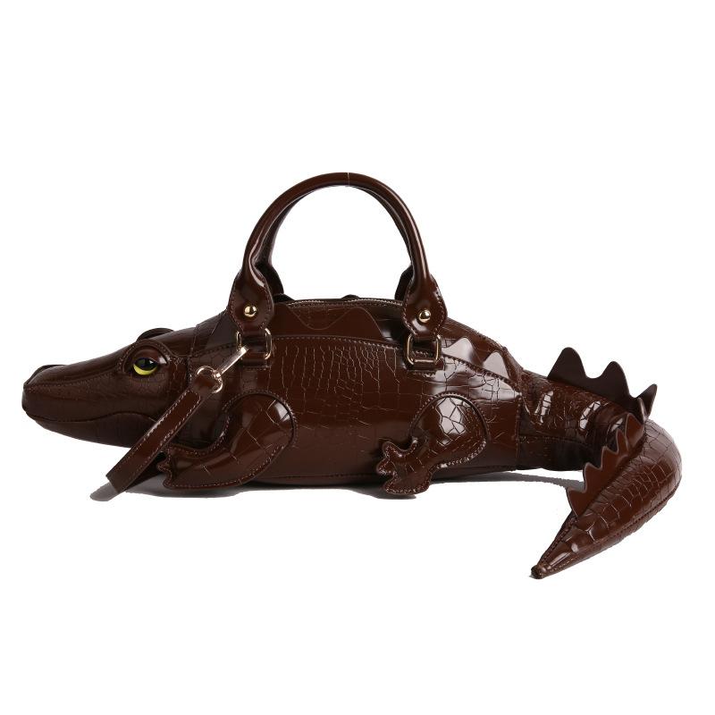 Personalized and creative bag 2025 new European and American fashion funny crocodile shape bag women's retro portable messenger bag