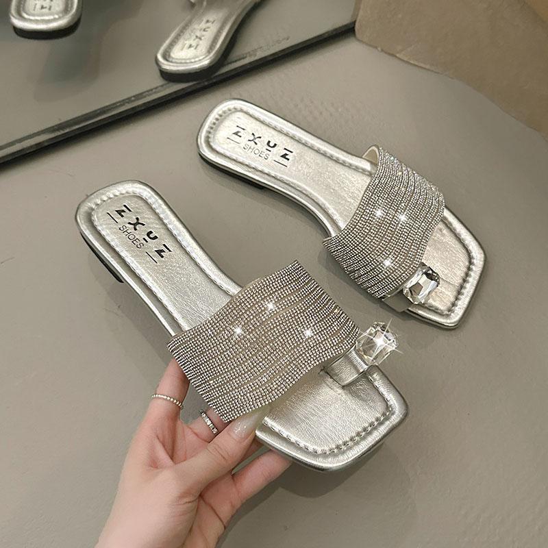 Fashion French Slippers Women Summer Wear 2025 New Style with Skirt Fashion Rhinestone Toe Flat Beach Sandals