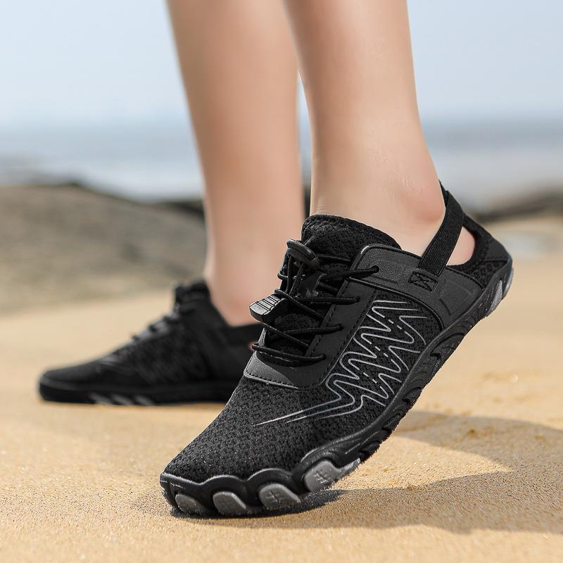 Unisex Non-Slip Breathable Wading Shoes for Couples: Perfect for Swimming, Beach, and Creek Activities with Soft Sole and All-Around Training Support.