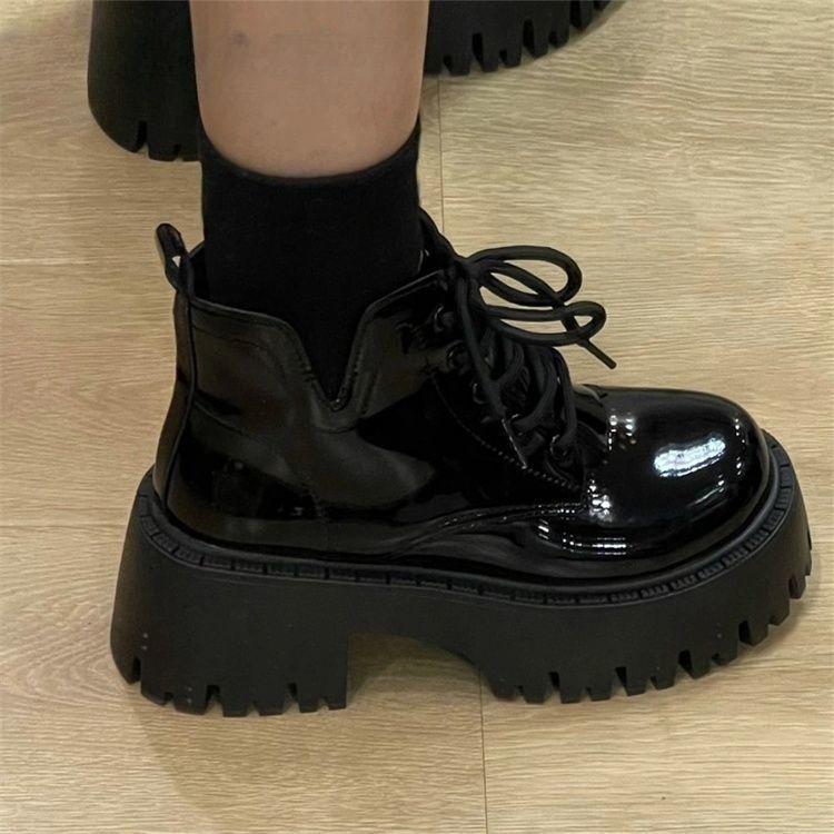 Korean Version of Martin Boots for Women In Autumn and Winter 2025, New Korean Version of Versatile British Style Thick-soled Heightening Short Boots