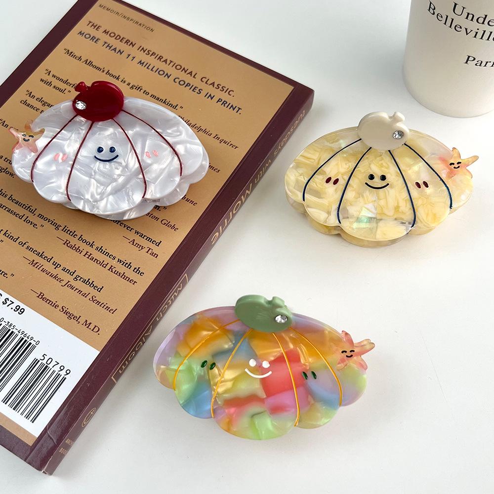 

Cute Starfish Pearl Acetate Hair Clip - High-End Smiley Shark Clip for Women
