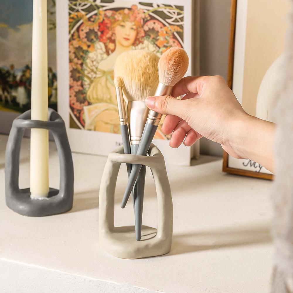 Nordic Home Desktop Storage Decorations Ceramic Creative Pen Holder Candlestick Makeup Pen Storage Shelf Multi Functional
