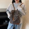 Schoolbag Niche Design Large Capacity Leopard Print Women's Bag 1011 New Fashion Travel Backpack High Sense Commuter Backpack