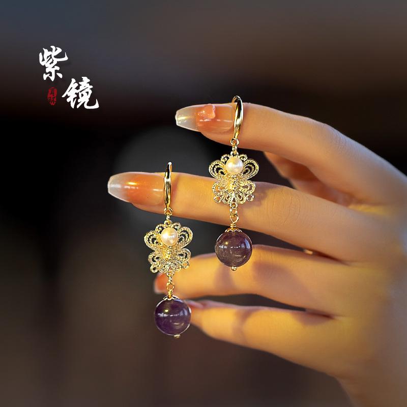 Elegant Ebony Flower Hairpin for Women – Ancient Style, High-End Feel, Simple Chinese Design, Perfect for Daily Use.