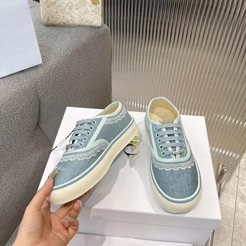 Womens Clover Embroidered Canvas Sneakers Thick Sole Casual Trainers