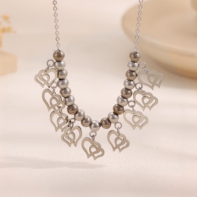 High-End European & American Stainless Steel Heart Necklace - Non-Fading Beaded Pendant Clavicle Chain Jewelry