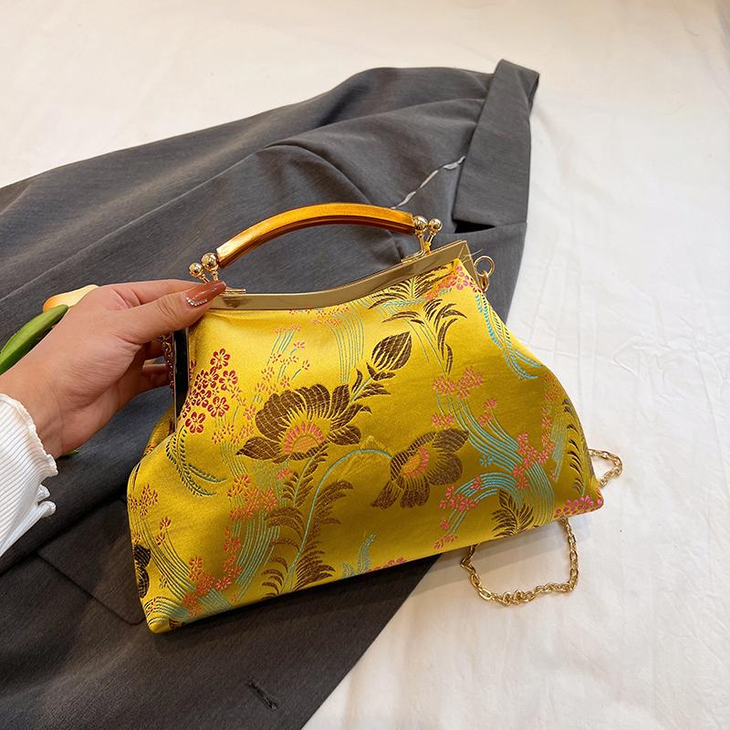 Chinese Embroidered Ladies Handbag New Style Single Shoulder Chain Crossbody Bag Women's Backpack for Evening Events
