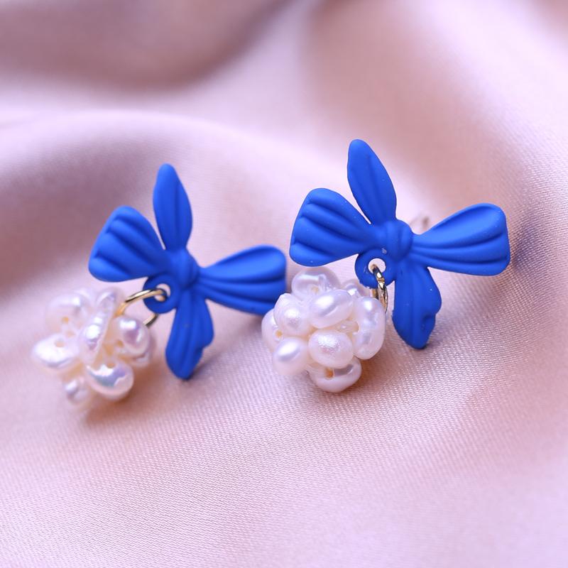 

KNIKOO геометрические серьги с синим цветком для женщин, модные серьги-капли, ювелирные изделия для свадебной вечеринки, подарки, серьги-гвоздики с пресноводным жемчугом A