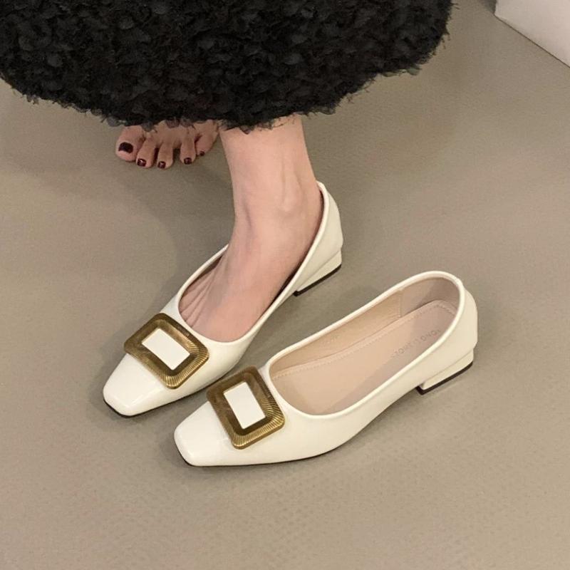Fashion Women's Spring New Style Metal Designer Leather Waterproof Low Top Shoes 2025 Daily Home Office Shopping Flat Shoes Large Size