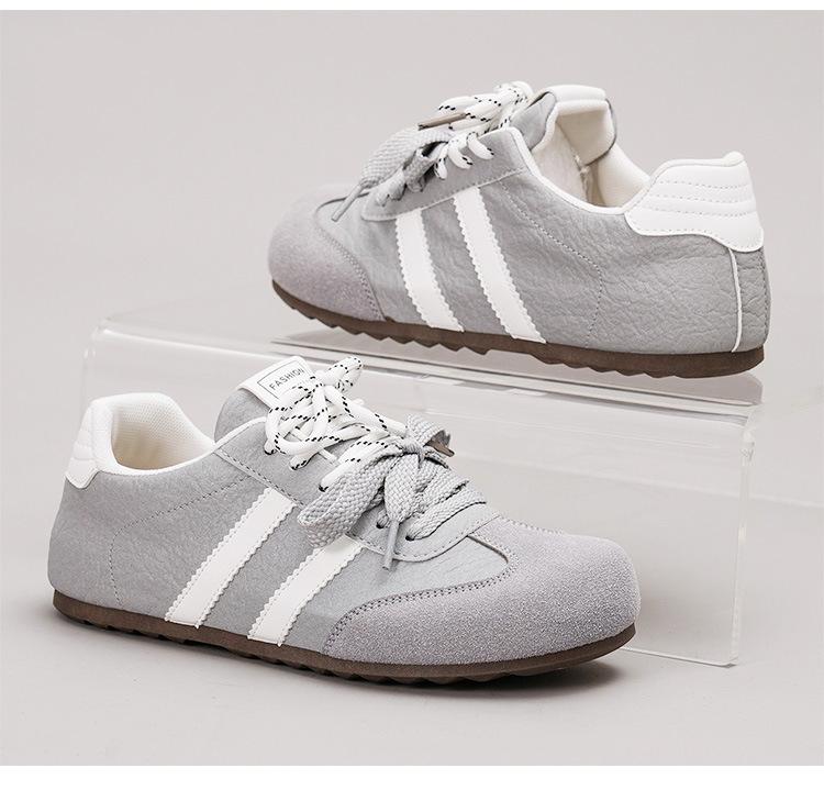 Women's Retro German-Style Lightweight Soft Sole Casual Shoes for Spring and Autumn