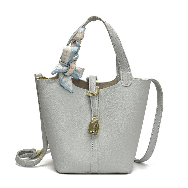 Popular Popular Fashion Lychee Pattern Temperament Advanced Sense Portable Bucket Bag Women's Leisure Commuting Niche Messenger Bag Bag