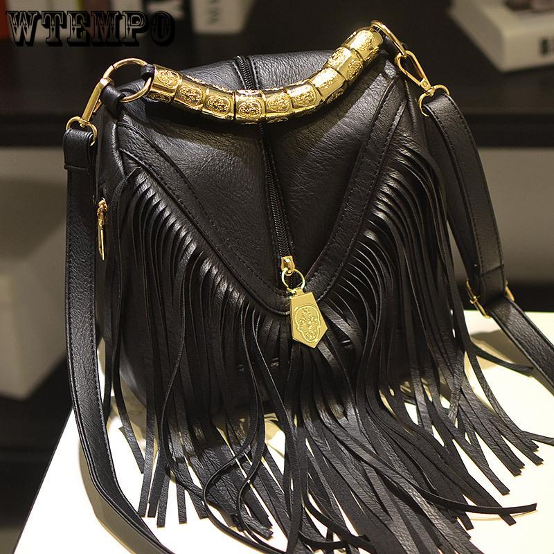 Chic Tassel Crossbody Bag - Stylish Shoulder Bag with Solid Color and Western-inspired Design - Perfect for Womens Daily Use