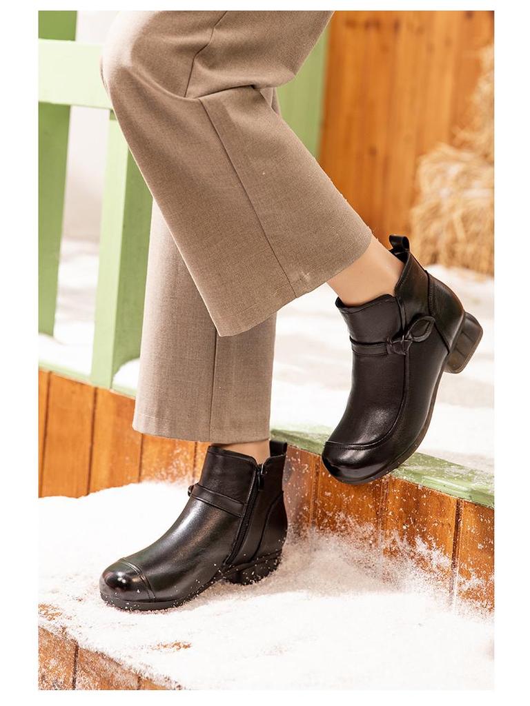 2025 Winter Etnische Geborduurde Handgemaakte Enkellaarzen met Retro Dikke Middelhoge Hak en Zachte Zool in Grote Maten