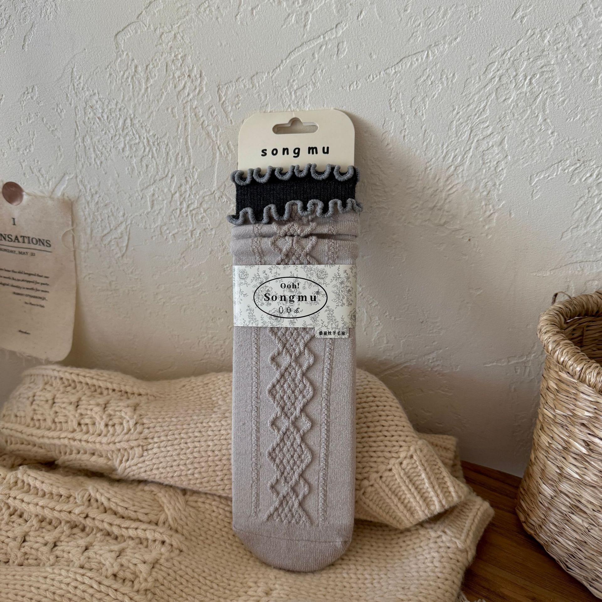 

Женские осенне-зимние утолщенные теплые рельефные носки с двойным краем и ворсом из шерстяного ворса 1 pair розовый