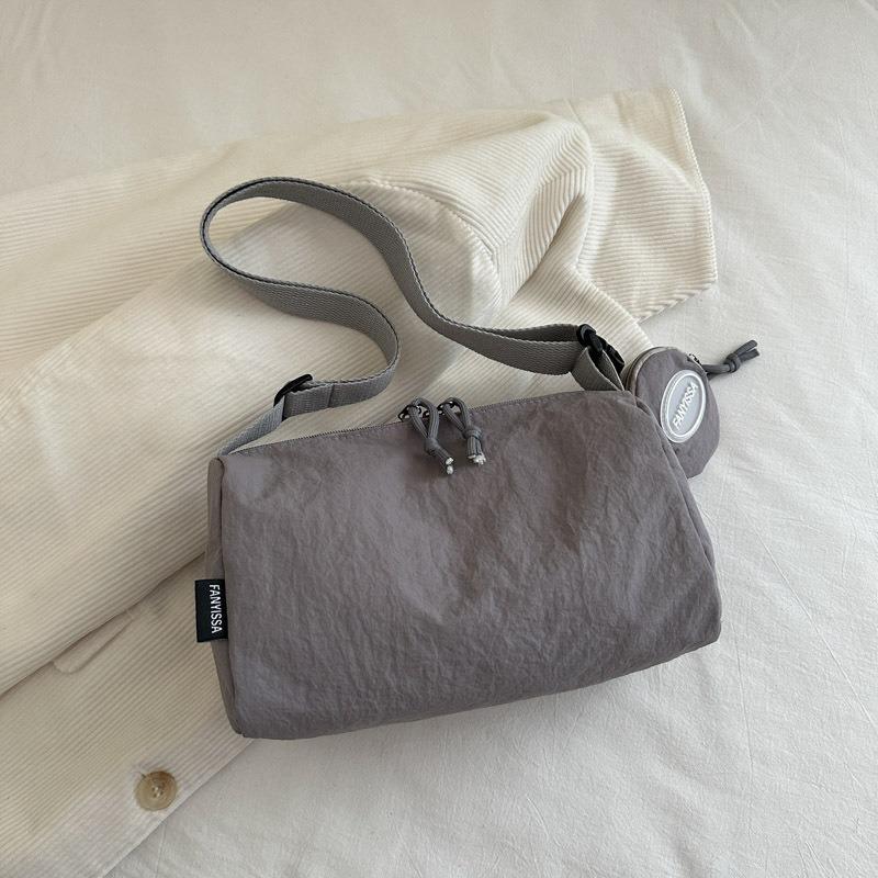 

Summer new bag women s fashion simple messenger bag casual commuter shoulder bag retro personalized tote bag