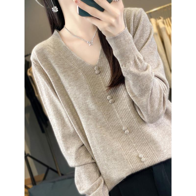 V-neck Sweater Women's Autumn and Winter New Knitted Sweater Versatile and Thin Bottoming Shirt Wool Inner Top Women's Clothing